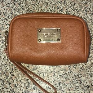 Michael Kors mini makeup bag & flat wallet